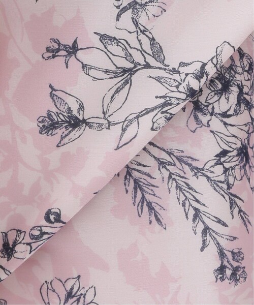 La TOTALITE（ラトータリテ）の「アクアフラワープリントタックス