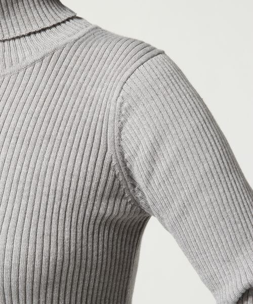 LEPSIM(レプシィム)の「【NEW ARRIVAL】12GリブタートルLS(トップス・レディース・オフ/ブラック/グレー/ネイビー・M/L)」の13枚目の写真