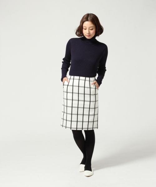 LEPSIM(レプシィム)の「【NEW ARRIVAL】12GリブタートルLS(トップス・レディース・オフ/ブラック/グレー/ネイビー・M/L)」の8枚目の写真