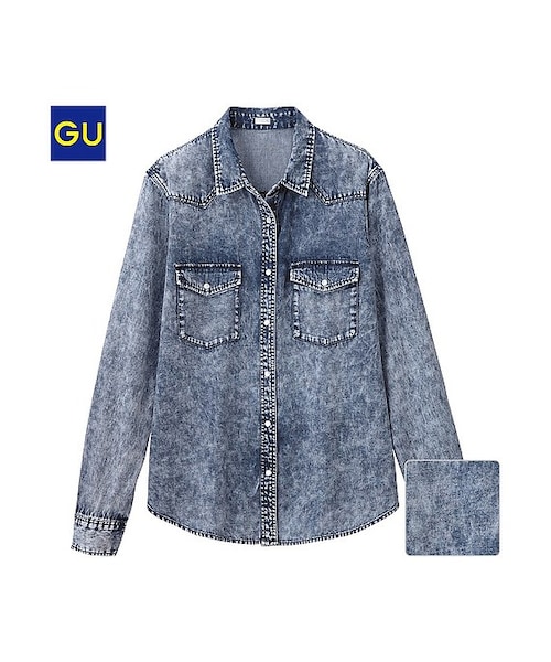 GU(ジーユー)の「(GU)デニムシャツ(ケミカル・長袖)(WOMEN ⁄ シャツ・ブラウス・レディース・LIGHT BLUE/BLUE・XS/S/M/L/XL/XXL)」の2枚目の写真