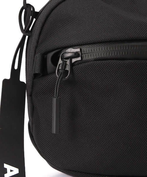 B'2nd（ビーセカンド）の「Aer（エアー）Day Sling 3 Max BLACK（バッグ・ブラック・F）」の5枚目の写真