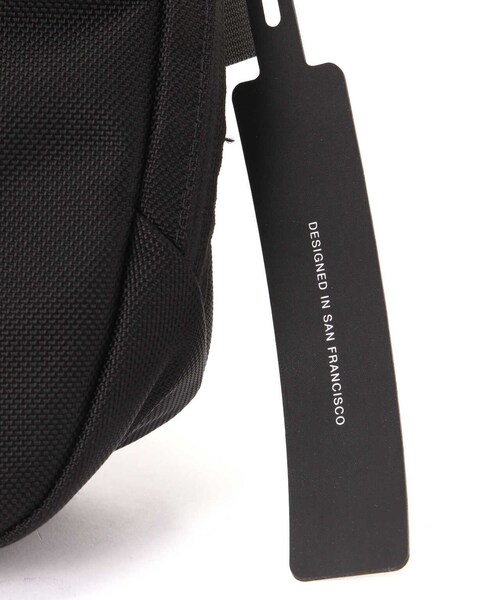 B'2nd（ビーセカンド）の「Aer（エアー）Day Sling 3 Max BLACK（バッグ・ブラック・F）」の12枚目の写真