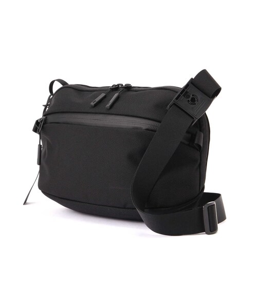 B'2nd（ビーセカンド）の「Aer（エアー）Day Sling 3 Max BLACK（バッグ・ブラック・F）」の2枚目の写真