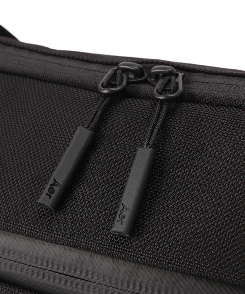 B'2nd（ビーセカンド）の「Aer（エアー）Day Sling 3 Max BLACK（バッグ・ブラック・F）」の4枚目の写真