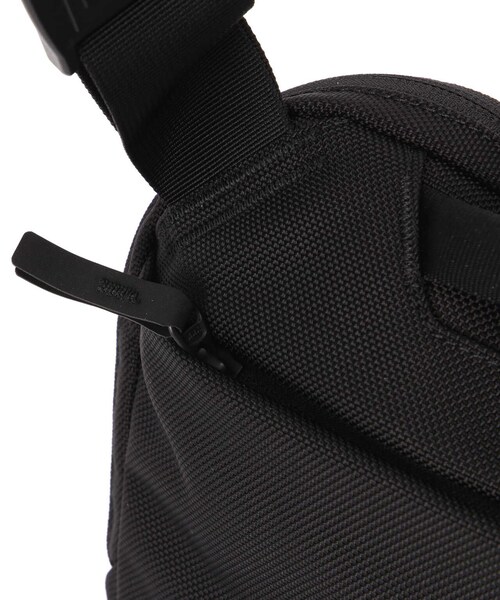 B'2nd（ビーセカンド）の「Aer（エアー）Day Sling 3 Max BLACK（バッグ・ブラック・F）」の11枚目の写真