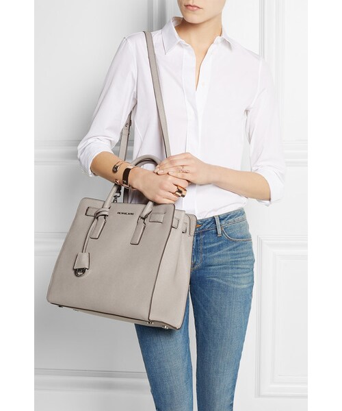MICHAEL KORS（マイケルコース）の「MICHAEL Michael Kors Dillon large textured-leather tote（トートバッグ・レディース・Gray）」の4枚目の写真