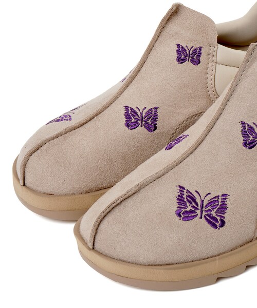 Needles（ニードルス）の「Needles x Reebok - Beatnik Moc / Papillon Embroideries（シューズ・メンズ・BEIGE/27）」の4枚目の写真