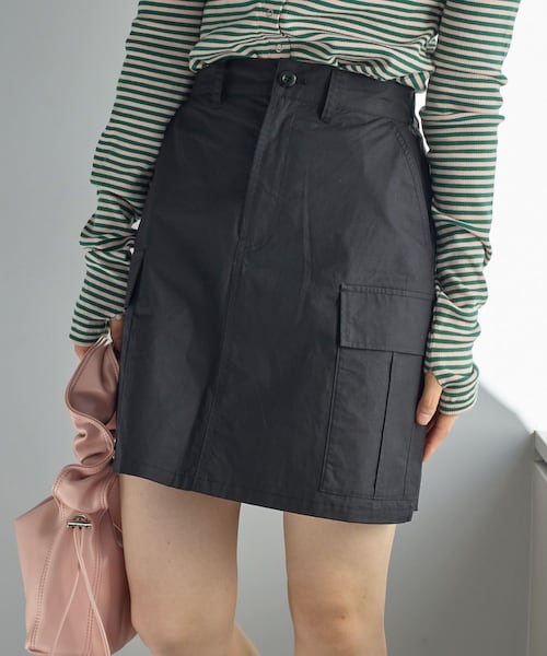 Kastane（カスタネ）の「【1/13(金)12時発売】カーゴミニスカート（スカート・レディース・カーキ/ブラック・F）」の2枚目の写真
