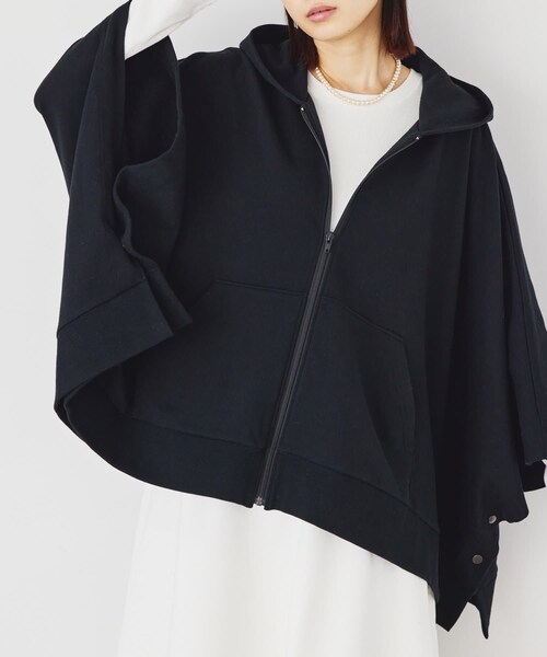 russet（ラシット）の「スウェットポンチョ(O-063)（パーカー・レディース・ホワイト/ネイビー/ブラック・FREE）」の2枚目の写真