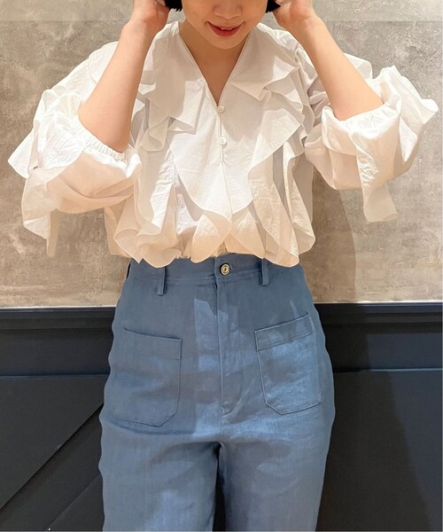 IENA（イエナ）の「《予約》IENA LA BOUCLE cotton フリルシャツ（その他・ホワイト/フリー）」の4枚目の写真