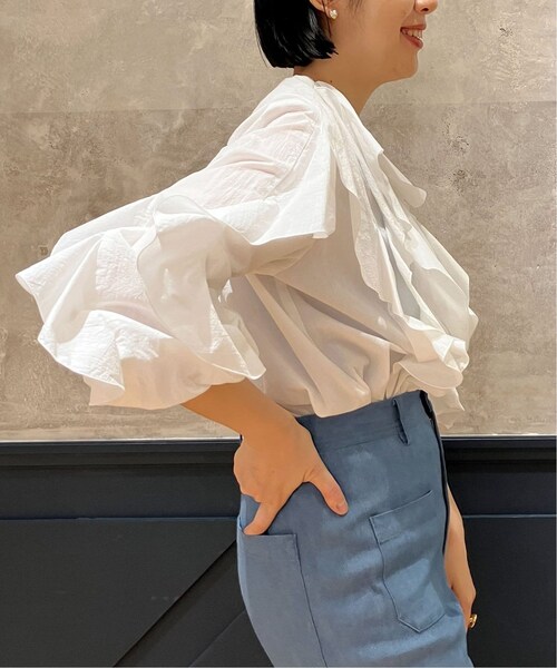 IENA（イエナ）の「《予約》IENA LA BOUCLE cotton フリルシャツ（その他・ホワイト/フリー）」の5枚目の写真