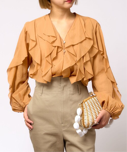IENA（イエナ）の「《予約》IENA LA BOUCLE cotton フリルシャツ（その他・ホワイト/フリー）」の2枚目の写真