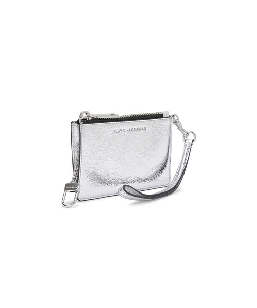 MARC JACOBS（マークジェイコブス）の「Metallic Daily Top Zip Wristlet_Silver (S106M06RE22-040)（その他・SILVER・XXX）」の2枚目の写真