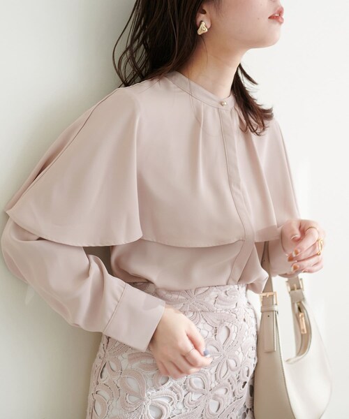 natural couture(ナチュラルクチュール)の「ひらっとケープブラウス(シャツ/ブラウス・レディース・オフホワイト/ベージュ/ミント/その他1/その他2・FREE)」の4枚目の写真