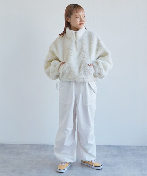 w closet（ダブルクローゼット）の「★先行予約★ショート丈ハーフジップボアジャケット【1月下旬入荷】（ジャケット/アウター・レディース・オフホワイト/グリーン/Sオレンジ・FREE）」の7枚目の写真