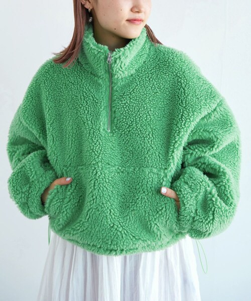 w closet（ダブルクローゼット）の「★先行予約★ショート丈ハーフジップボアジャケット【1月下旬入荷】（ジャケット/アウター・レディース・オフホワイト/グリーン/Sオレンジ・FREE）」の2枚目の写真