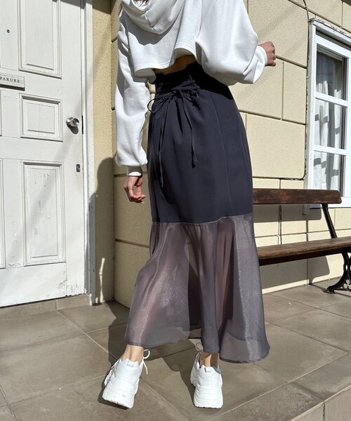 OLIVE des OLIVE（オリーブデオリーブ）の「裾シフォンコルセットマーメイドスカート（スカート・レディース・アイボリー/サックスブルー/チャコールグレー・FREE）」の2枚目の写真