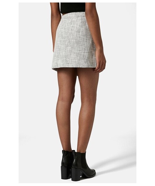 TOPSHOP(トップショップ)の「Topshop 'Rosie' Monochrome Miniskirt(スカート・レディース・Grey・Regular 10 (10-12 US)/Regular 4 (0-2 US)/Regular 6 (2-4 US)/Regular 8 (6-8 US)/Regular 2 (0 US)/Regular 12 (14 US))」の4枚目の写真