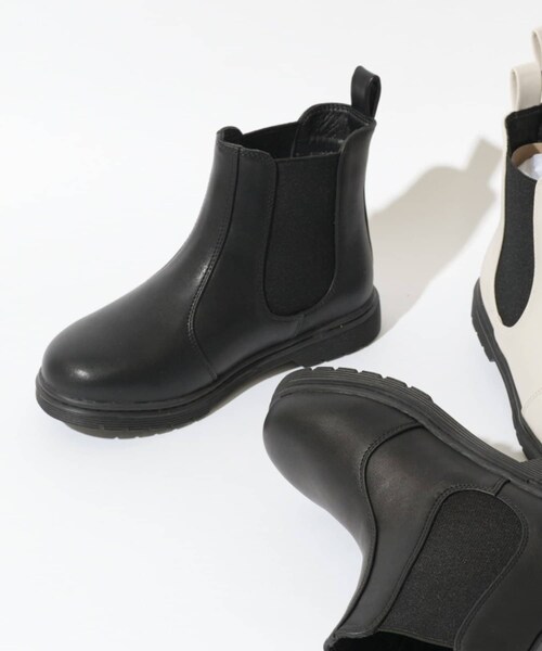 CIAOPANIC TYPY(チャオパニックティピー)の「【KIDS】サイドゴアショートブーツ(ブーツ・キッズ・ブラック/オフホワイト・18/19/20/21)」の1枚目の写真