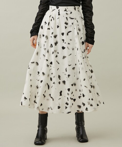 スカート AKIRANAKA Soak stone SK IV AKIRANAKA（アキラナカ）の「Soak stone SK IV（スカート）」 - WEAR