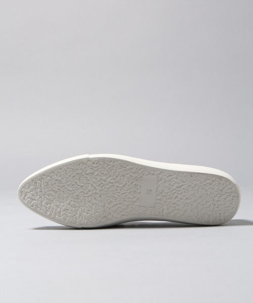 JEANASIS（ジーナシス）の「【先行予約】MARQUIスニーカー（シューズ・レディース・オフホワイト/ブラック・M（24.5～25cm）/L（25～25.5cm））」の7枚目の写真