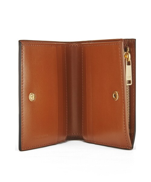 CELINE（セリーヌ）の「셀린느 10E492BQ3 04LU 트리오페 컴팩트 카드 반지갑（その他・BROWN・10E492BQ3 04LU）」の2枚目の写真