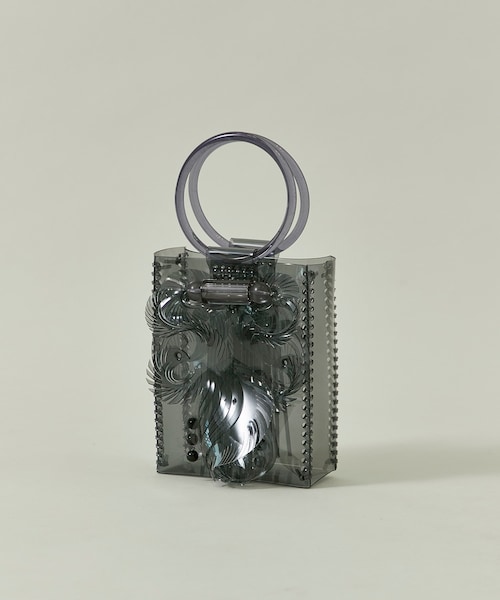 mame(マメ)の「Transparent Sculptural Mini Handbag(ハンドバッグ・レディース・WHT/BLK・FREE/1)」の2枚目の写真