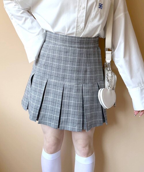 OLIVE des OLIVE（オリーブデオリーブ）の「プリーツミニスカート（スカート・レディース・ホワイト系その他/ベージュ/グレー系その他/サックスブルー・FREE）」の3枚目の写真