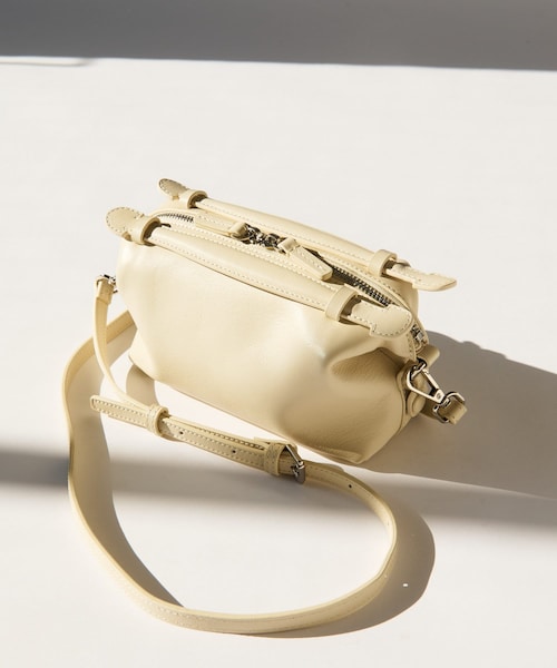 un dix cors(アンディコール)の「《予約》【STORY(ストーリー)】ワンハンドルバッグ(ショルダーバッグ・レディース・オフホワイト/イエロー/グリーン・F)」の1枚目の写真