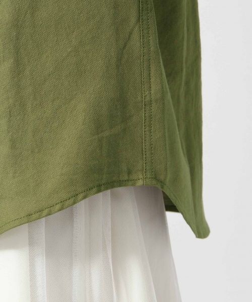 LEPSIM（レプシィム）の「【WEB先行予約】ワークビジューツキシャツ（トップス・レディース・カモフラ/カーキ・Ｍ/Ｌ）」の17枚目の写真