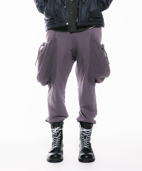 VIRGOwearworks(ヴァルゴウェアワークス)の「SWT PETAURISTA CARGO スウェット カーゴパンツ(パンツ・メンズ・CHARCOAL/KHAKI/BLACK・2/3/4)」の1枚目の写真