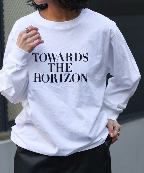 COLONY 2139（コロニートゥーワンスリーナイン）の「プリントロゴ長袖Tシャツ（Tシャツ/カットソー・レディース・ホワイト/ミッドナイトブルー/ネイビー/ホワイトその他1・F）」の3枚目の写真