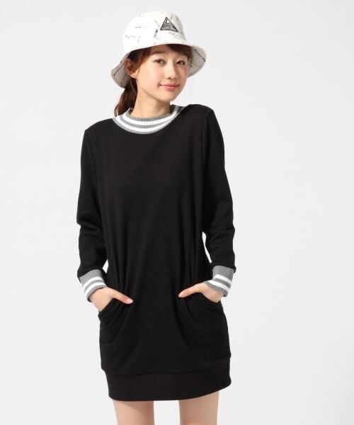 LOWRYS FARM（ローリーズファーム）の「スウェットラインワンピースロングスリーブ（ワンピース/ドレス・レディース・オフ/ブラック/グレー・Ｍ/Ｌ）」の2枚目の写真