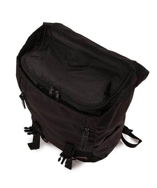 DOUBLE NAME(ダブルネーム)の「BIGリュックサック(ファッション雑貨・レディース・ブラック/オフシロ・FREE)」の9枚目の写真