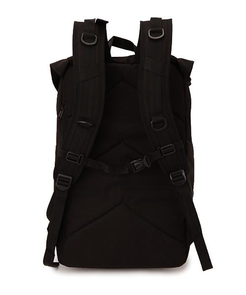 DOUBLE NAME(ダブルネーム)の「BIGリュックサック(ファッション雑貨・レディース・ブラック/オフシロ・FREE)」の5枚目の写真