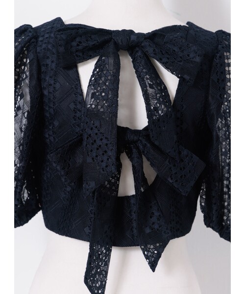 Marjorie（マージョリー）の「涼夜裡飛行，細緻蕾絲低胸澎袖短上衣（トップス・レディース・深藍・S/M）」の10枚目の写真