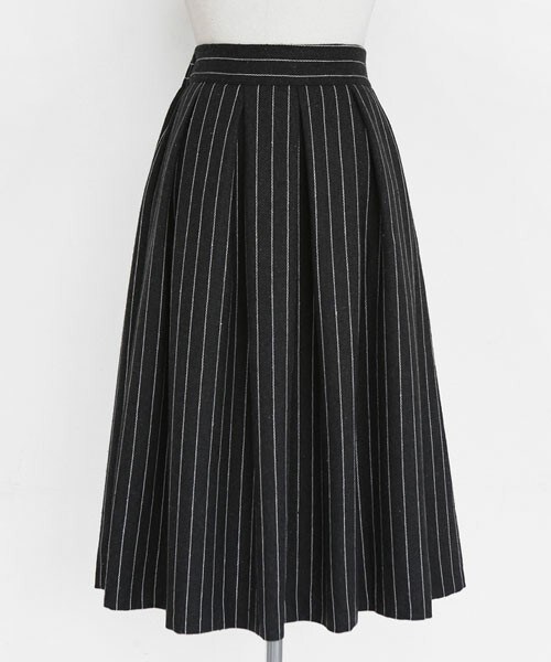 DHOLIC(ディーホリック)の「ピンストライプAラインミディフレアスカート(スカート・レディース・ブラック/ブラウン/ブラックグレー・free)」の2枚目の写真