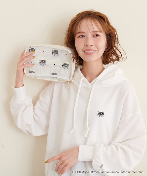 natural couture（ナチュラルクチュール）の「【アイドルマスター SideM コラボ】刺繍入りクリア収納ポーチ（その他小物・レディース・サックスブルー/ブラック/ホワイト/アイボリー/ピンク/グレー・FREE）」の4枚目の写真