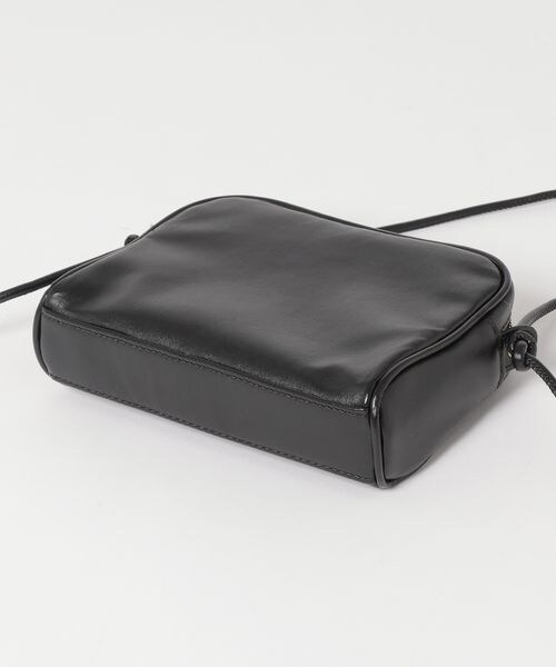 LEPSIM（レプシィム）の「スクエアミニショルダーバッグ（バッグ・アイボリー08/ブラック09/パイソン10・ONE SIZE）」の18枚目の写真