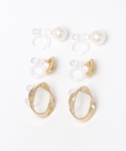 LEPSIM(レプシィム)の「3セットノンホールイヤリング(アクセサリー・シルバー19/ゴールド(パール)51/ゴールド52・ONE SIZE)」の8枚目の写真