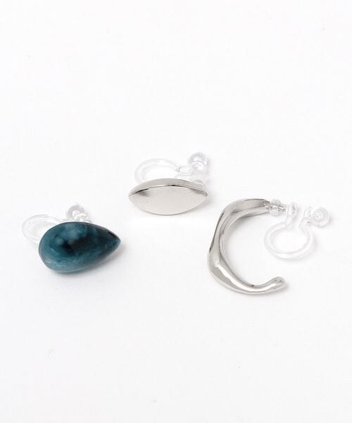 LEPSIM(レプシィム)の「3セットノンホールイヤリング(アクセサリー・シルバー19/ゴールド(パール)51/ゴールド52・ONE SIZE)」の11枚目の写真