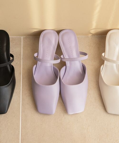 LOWRYS FARM（ローリーズファーム）の「スクエアトゥストラップミュール（シューズ・ホワイト08/ブラック09/パープル98・M/L）」の6枚目の写真