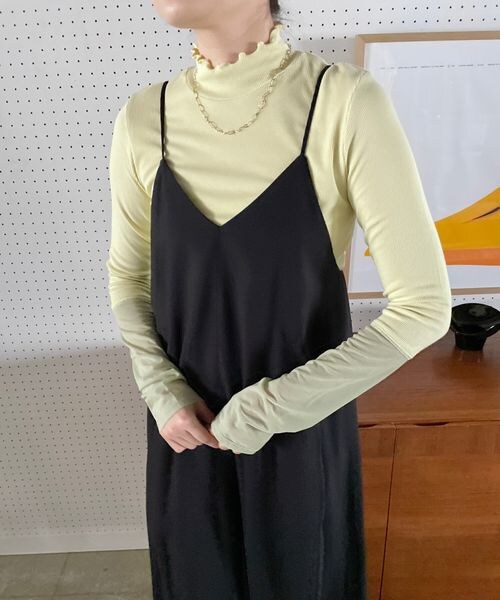 LOWRYS FARM(ローリーズファーム)の「ボリュームキャミワンピース(ワンピース/ドレス・レディース・ブラック09/チャコール18/ベージュ52・F)」の6枚目の写真