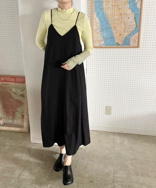 LOWRYS FARM(ローリーズファーム)の「ボリュームキャミワンピース(ワンピース/ドレス・レディース・ブラック09/チャコール18/ベージュ52・F)」の3枚目の写真