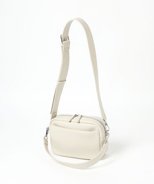 LOWRYS FARM（ローリーズファーム）の「ヤワラカルイショルダーＢＡＧ（バッグ・アイボリー08/ブラック09/シルバー12・フリー）」の10枚目の写真
