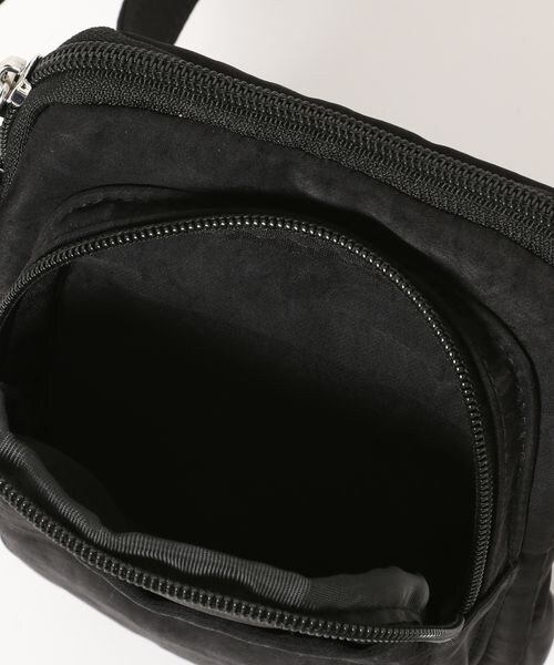 LOWRYS FARM(ローリーズファーム)の「ZIPポケットミニショルダー(バッグ・アイボリー08/ブラック09/グリーン75・フリー)」の11枚目の写真