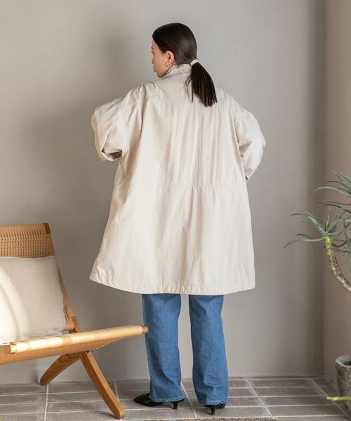 LOWRYS FARM（ローリーズファーム）の「ボリュームモンスターコート（ジャケット/アウター・アイボリー08/ブラック09/グリーン78・FREE）」の5枚目の写真