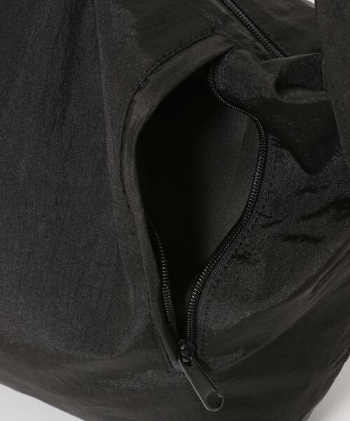 LOWRYS FARM（ローリーズファーム）の「ＢＩＧショルダーＢＡＧ（バッグ・レディース・アイボリー08/ブラック09/オレンジ45/ブルー82・FREE）」の13枚目の写真