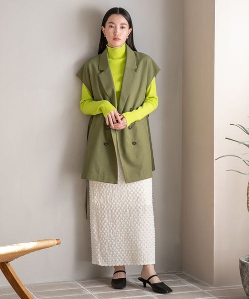 LOWRYS FARM（ローリーズファーム）の「シャーリングカットタイトスカート（スカート・アイボリー08/ブラック09/グレー15/グリーン75・フリー）」の6枚目の写真