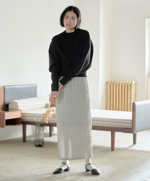 LOWRYS FARM（ローリーズファーム）の「シャーリングカットタイトスカート（スカート・アイボリー08/ブラック09/グレー15/グリーン75・フリー）」の17枚目の写真